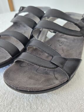Bare Traps Black Sandals Jerie Open Toe Casual Ankle Strap Sandals Leather